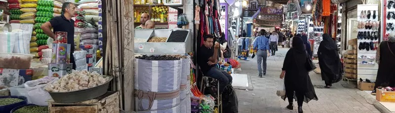 Η αγορά του Καζερόν, η ζωντανή καρδιά της οικονομίας της πόλης