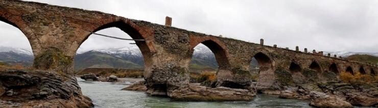 Γέφυρες του Χοδααφρίν, ιστορικά μνημεία με λειτουργίες επικοινωνίας και πολιτισμού